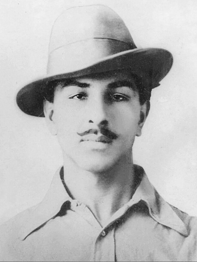 पिस्तौल और बम इंकलाब नहीं लाते, बल्कि इंकलाब की तलवार विचारों की सान पर तेज होती है- भगत सिंह